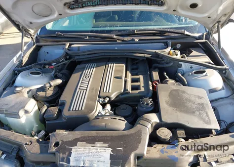 2004 BMW 325I из США, поврежденный, VIN WBAAZ33404KP84987